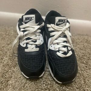 Nike Air Max  Black and White Lace-Up Sneakers